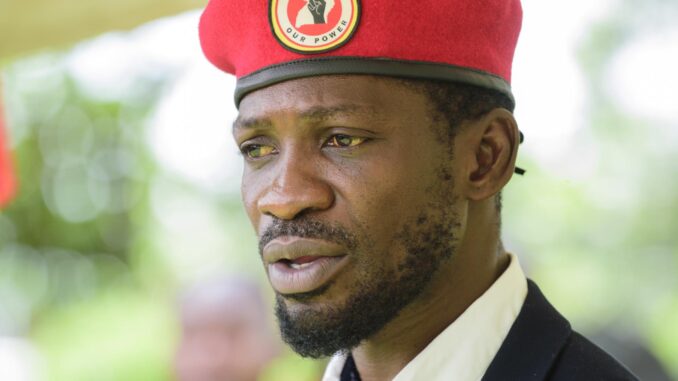 El opositor ugandés Bobi Wine en una imagen de 2021. EFE/EPA/STR
