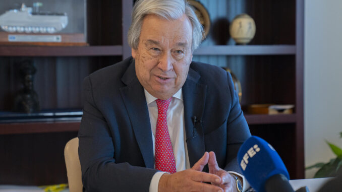 El secretario general de Naciones Unidas, António Guterres, habla durante una entrevista con EFE en la sede de la Organización de las Naciones Unidas este martes, en Nueva York (Estados Unidos), el 11 de septiembre de 2024. EFE/ Ángel Colmenares
