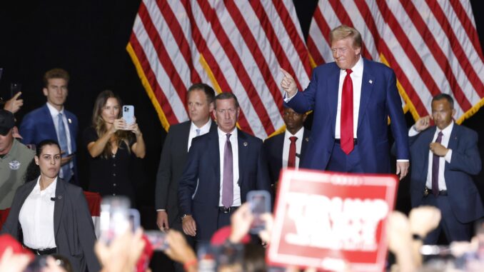 Fotografía del 13 de septiembre de 2024 del expresidente estadounidense Donald Trump, en Las Vegas, Nevada, EE.UU. EFE/BIZUAYEHU TESFAYE
