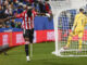 El delantero del Athletic Club, Nico Williams, celebra el segundo gol del equipo bilbaino durante el partido de la jornada 7 de LaLiga EA Sports que disputaron Leganés y el Athletic Club en el estadio Butarque de Leganés. EFE/ Sergio Perez.