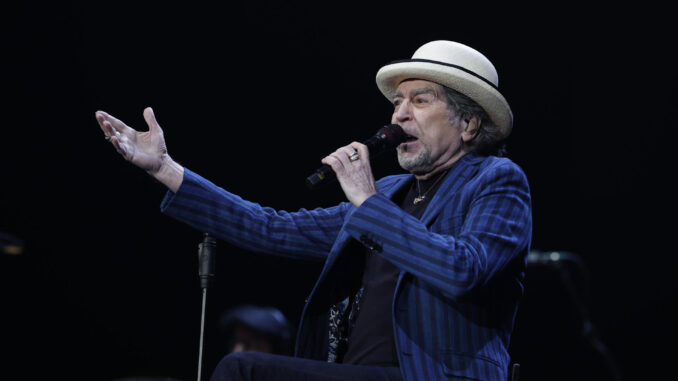 Foto archivo. El cantante Joaquín Sabina. EFE/ Javier Lizón
