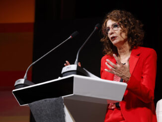 La vicepresidenta primera y ministra de Hacienda, María Jesús Montero, participa en las jornadas Metafuturo celebradas este jueves en el Ateneo de Madrid. EFE/ Javier Lizón