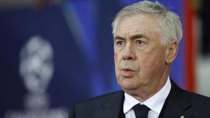 Carlo Ancelotti, técnico del Real Madrid, en Lille. EFE/EPA/MOHAMMED BADRA
