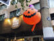 Decoración de Halloween en una calle de Shanghái (China). EFE/ Víctor Escribano Calderón