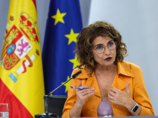 Imagen de archivo de la vicepresidenta primera y ministra de Hacienda, María Jesús Montero en el Palacio de La Moncloa. EFE/ Kiko Huesca