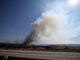 Columnas de humo tras el lanzamiento de cohetes desde el sur del Líbano hacia el norte de Israel, el 11 de octubre de 2024. EFE/EPA/ATEF SAFADI