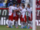 Jugadores de Guadalajara celebran un gol de Roberto Alvarado en el partido de la jornada 12 del torneo Apertura 2024. EFE/ David Martínez Pelcastre