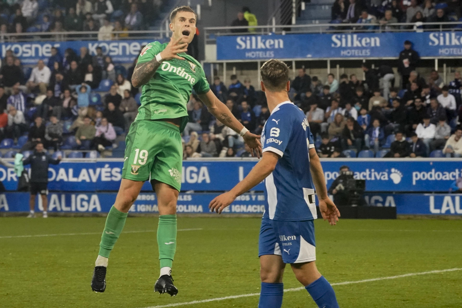 odríguez durante el partido de LaLiga ante el Alavés disputado este sábado en el estadio de Mendizorroza. EFE/ L. Rico
