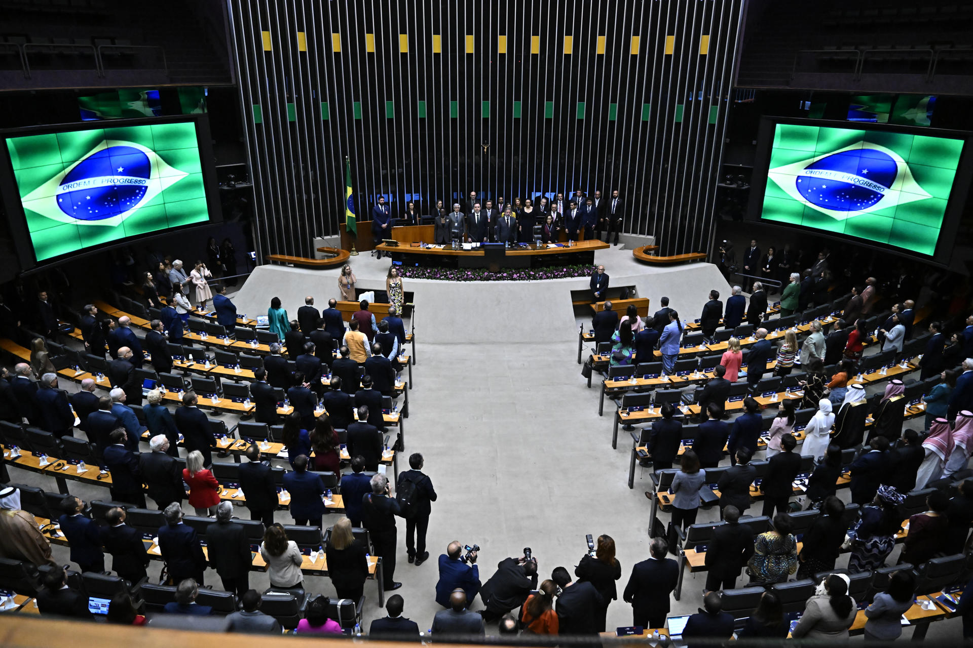 Fotografía de la ceremonia de apertura de la décima edición de la Cumbre Parlamentaria P20, este jueves en Brasilia (Brasil). EFE/ Andre Borges
