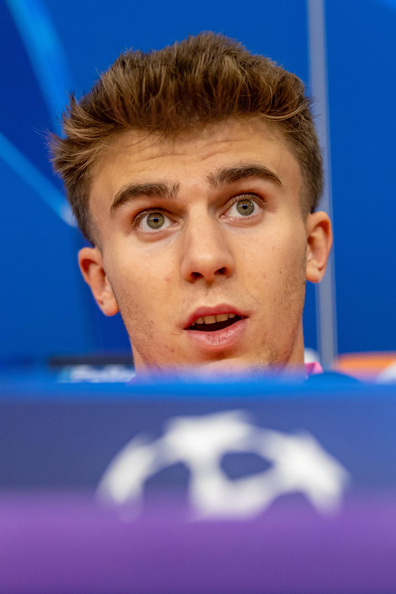 Pablo Barrios, durante la rueda de prensa en Praga. EFE/EPA/MARTIN DIVISEK
