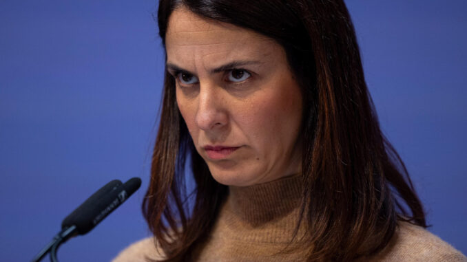 La portavoz de Mas Madrid en la Asamblea de Madrid, Rita Maestre, durante la rueda de prensa ofrecida el pasado 28 de octubre en Madrid. EFE/Daniel González
