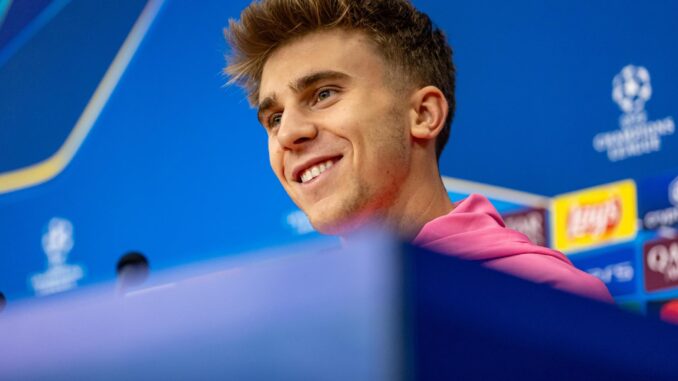 Pablo Barrios, durante la rueda de prensa en Praga. EFE/EPA/MARTIN DIVISEK
