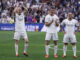 Los jugadores del Real Madrid Leyendas Zinedine Zidane (i-d), Francisco Pavón y Roberto Carlos, en una foto de archivo. EFE/ Javier Lizon