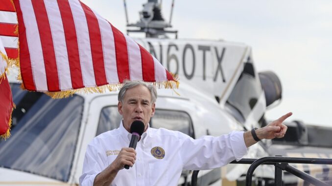 Fotografía del Gobernador de Texas, Greg Abbott. EFE/ADAM DAVIS
