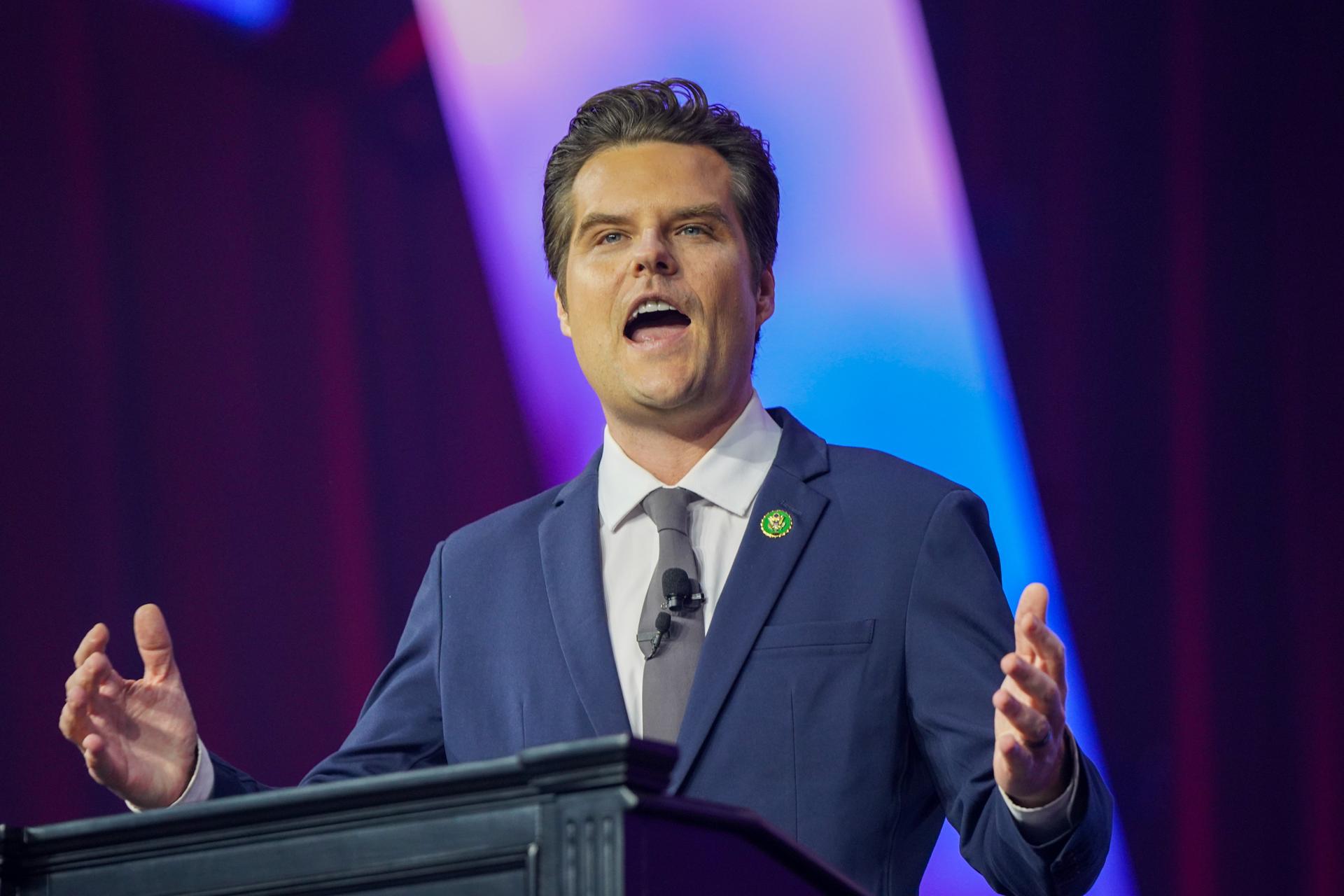 Fotografía de archivo del 15 de junio de 2024 del excongresista estadounidense Matt Gaetz durante la Convención del Pueblo, una reunión de destacados conservadores organizada por el grupo político Turning Point Action, en Detroit, Michigan (Estados Unidos). EFE/EPA/DIEU-NIALO CHERY
