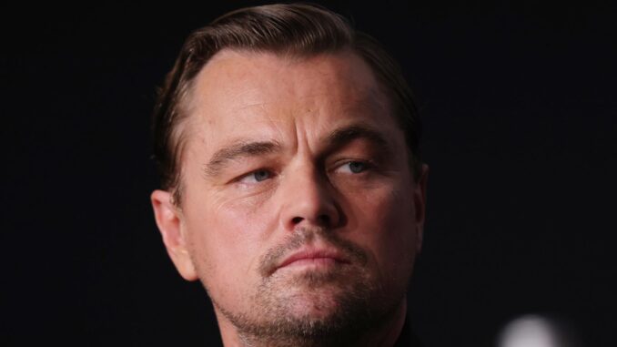 Fotografía de archivo del actor estadounidense Leonardo DiCaprio en la conferencia de prensa de 'Killers of the Flower Moon' durante el 76º Festival de Cine de Cannes, en Cannes, Francia, el 21 de mayo de 2023. EFE/EPA/Mohammed Badra / POOL
