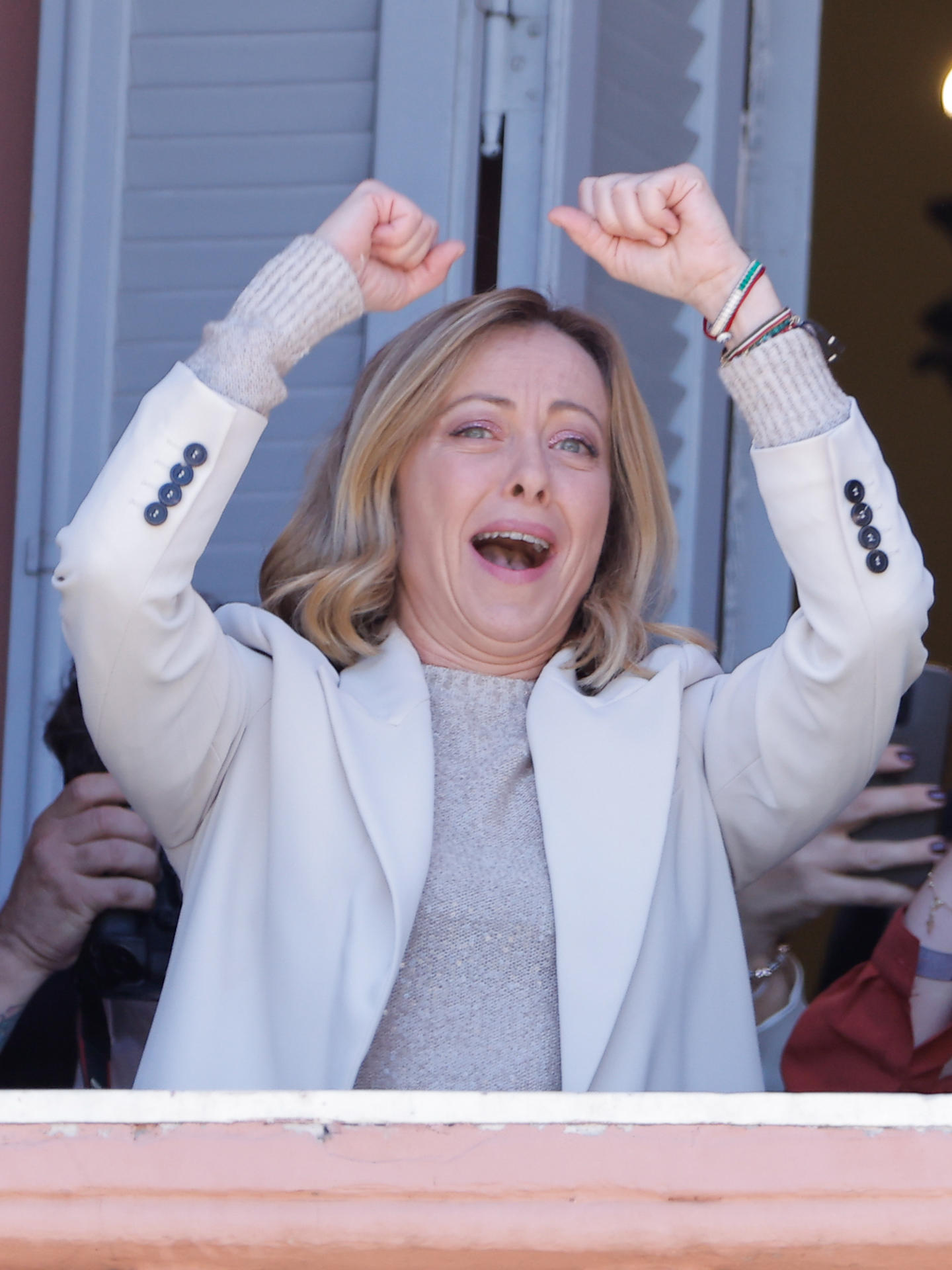 La primera ministra italiana, Giorgia Meloni, reacciona durante su primera visita oficial este miércoles en la Casa Rosada en Buenos Aires (Argentina). EFE/Juan Ignacio Roncoroni
