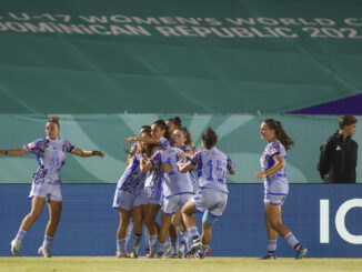 Jugadoras de España celebran un gol en un partido por la semifinal de la Copa Mundial Femenina sub-17. EFE/ Orlando Barría