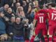 El delantero del Liverpool Mohamed Salah celebra el 2-1 durante el partido de la Premier League que han jugado Liverpool FC y Brighton & Hove Albion, en Liverpool, Reino Unido. EFE/EPA/PETER POWELL