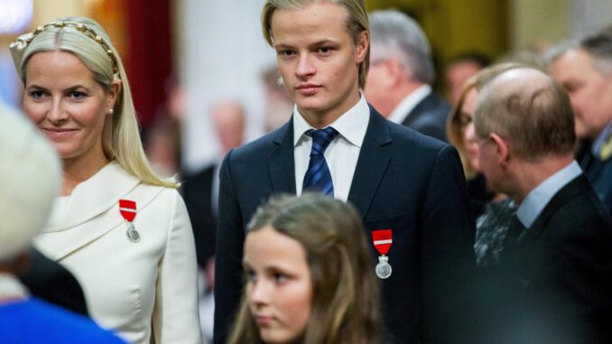 Imagen de archivo de la princesa Mette-Marit de Noruega y su hijo Marius Borg Høiby. EFE/EPA/VEGARD WIVESTAD GROTT NORWAY OUT[NORWAY OUT]
