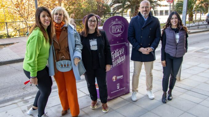 Nuevos buzones navideños en Alcorcón