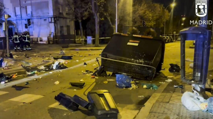 Un ciclista ha muerto esta madrugada en el madrileño barrio de Usera al ser atropellado por un turismo que ha perdido el control y cuyo conductor se ha dado a la fuga, según ha informado Emergencias Madrid en su cuenta de X. EFE/Ayuntamiento de Madrid 
*SOLO USO EDITORIAL/SOLO DISPONIBLE PARA ILUSTRAR LA NOTICIA QUE ACOMPAÑA (CRÉDITO OBLIGATORIO) *
