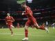 El jugador del Liverpool Alexis Mac Allister celebra el 2-0 durante el partido de la Premier League que han jugado Tottenham Hotspur y Liverpool FC, en Londres, Reino Unido. EFE/EPA/TOLGA AKMEN