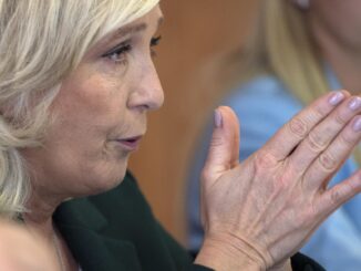 Imagen de archivo de la lider ultraderechista francesa Marine Le Pen. (Francia, Burdeos) EFE/EPA/CAROLINE BLUMBERG