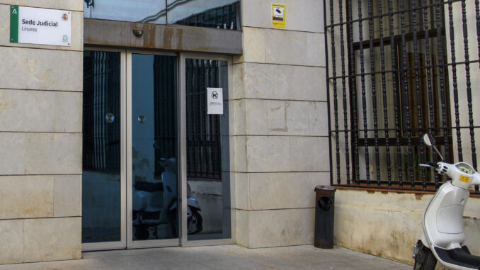 Vista de la sede judicial de Linares. EFE/ Carlos Cid
