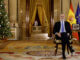 Felipe VI en su tradicional mensaje de Navidad, grabado en el Salón de Columnas del Palacio Real. EFE/ Ballesteros   POOL