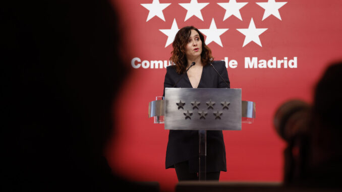 La presidenta de la Comunidad de Madrid, Isabel Díaz Ayuso, ofrece una rueda de prensa después de presidir la reunión del Consejo de Gobierno este jueves. EFE/ Mariscal
