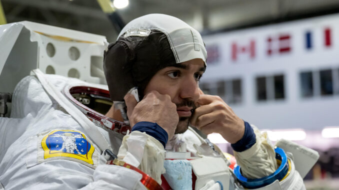 El astronauta español de la Agencia Espacial Europea (ESA) durante los entrenamientos que ha seguido durante los últimos meses para prepararse para futuras misiones espaciales. Imagen: ESA - S.Corvaja
