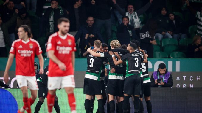 Los jugadores del Sporting CP celebran el 1-0 ante el Benfica. EFE/EPA/FILIPE AMORIM
