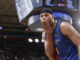 El alero estadounidense del FC Barcelona Justin Anderson celebra una acción contra el Morabanc durante el partido de la jornada 12 de la Liga Endesa disputado en el Palau Blaugrana entre el FC Barcelona y el Morabanc Andorra. EFE/ Quique García