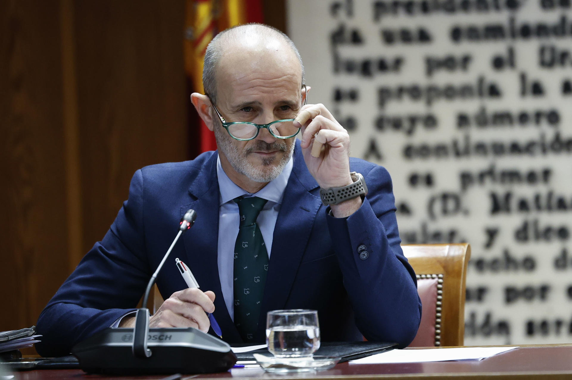 El coronel de la Guardia Civil al mando de la unidad de inteligencia especialista en terrorismo internacional (UCE2), Francisco Javier Vázquez, comparece este martes ante la comisión del Senado sobre el caso Koldo con motivo de su relación con Víctor de Aldama.EFE/ Mariscal
