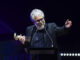 Imagen de archivo del cantante Iván Ferreiro al recibir el galardón a Compositor del Año por la canción 'En las trincheras de la cultura pop' durante los Premios de la Academia de la Música de España. EFE/Daniel González