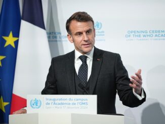 El presidente francés, Emmanuel Macron, este miércoles. EFE/EPA/LAURENT CIPRIANI / POOL MAXPPP OUT