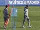 Simeone, durante el entrenamiento de este viernes. EFE/Sergio Pérez