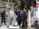 Imagen del 23 de marzo de 2017 en el cementerio de Quintana Redonda (Soria) donde el juez ordenó la exhumación del cuerpo de Leoncio González de Gregorio, marido de la conocida como la duquesa roja, para extraer muestras óseas, realizar pruebas de ADN y dilucidar si era el padre de la hija de una sirvienta. EFE/Wifredo García