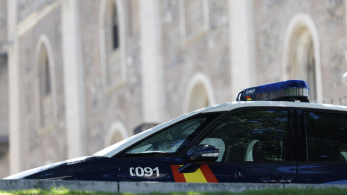 Imagen de archivo de un coche del Cuerpo Nacional de Policía. EFE/Mariscal
