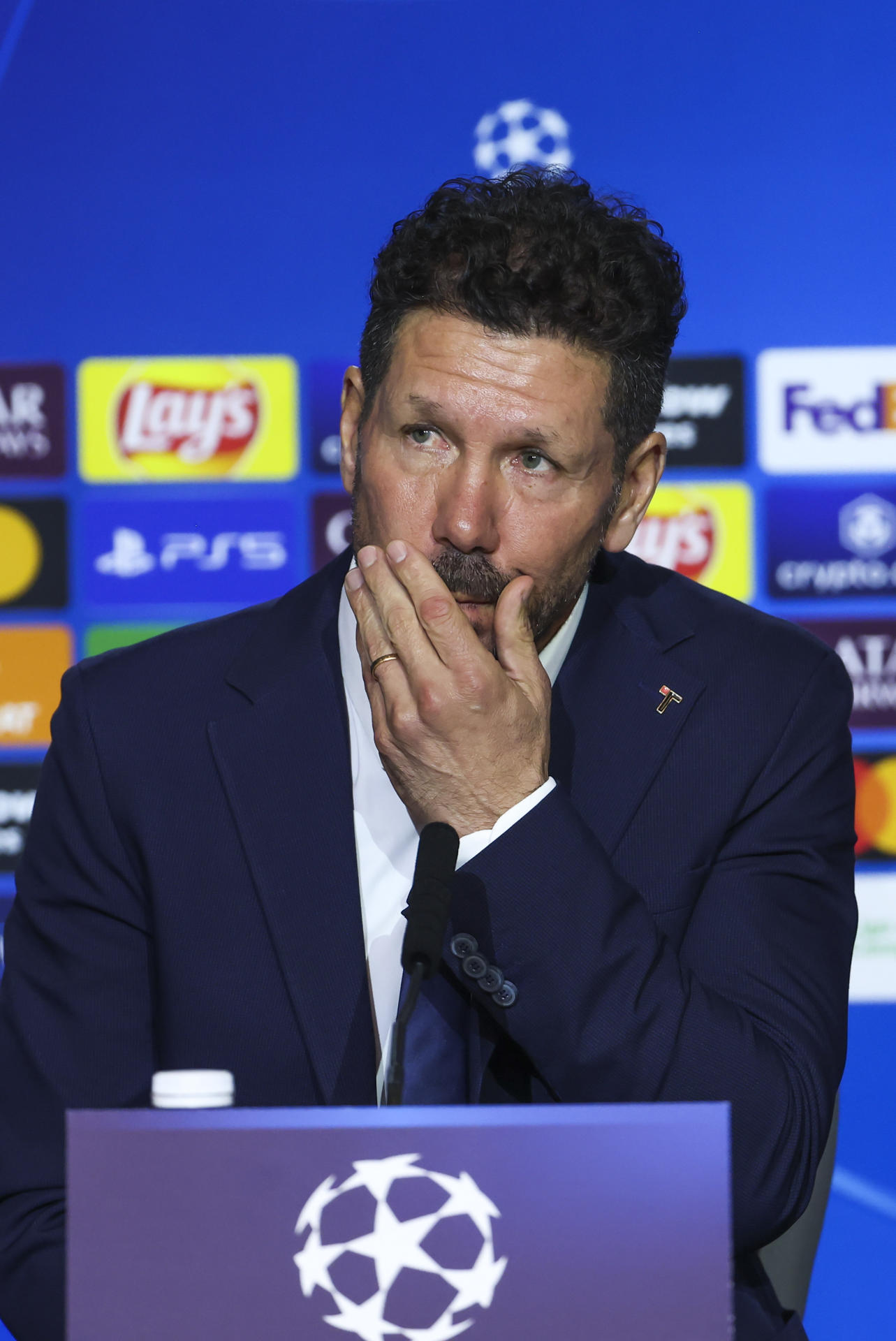 Simeone, durante la rueda de prensa de este martes en el Metropolitano. EFE / Kiko Huesca.
