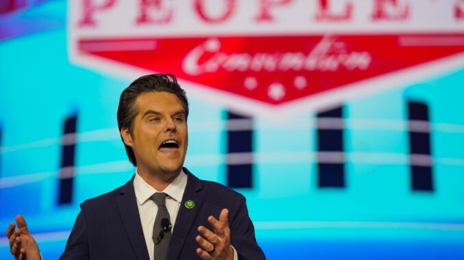 Fotografía de archivo del hoy excongresista estadounidense Matt Gaetz en la Convención del Pueblo, una reunión de conservadores destacados organizada por el grupo político Turning Point Action, en Detroit, Michigan, EE.UU., el 15 de junio de 2024.EFE/EPA/Dieu-Nialo Chery
