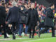 El entrenador del Real Madrid Carlo Ancelotti (i) saluda a Ernesto Valverde, entrenador del Athletic, tras el partido de la jornada 19 de LaLiga que Athletic Club de Bilbao y Real Madrid disputaron este miércoles en el estadio de San Mamés, en Bilbao. EFE/LUIS TEJIDO