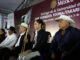 Fotografía cedida por la Presidencia de México, de la presidenta Claudia Sheinbaum (2-d) acompañada por el gobernador de Sonora, Alfonso Durazo (c) durante un acto protocolario este sábado, en Guaymas (México). Sheinbaum inauguró la primera universidad del pueblo yaqui, dedicada a formar profesionistas en los pueblos originarios en los alrededores de Vícam, capital de la región indígena que habita en el norteño estado de Sonora. EFE/ Presidencia de México