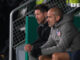 El técnico argentino del Atlético de Madrid, Diego Pablo Simeone (i), durante el encuentro de octavos de final de la Copa del Rey que su equipo ha disputado ante el Elche. EFE / Pablo Miranzo.