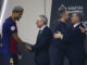 El presidente del FC Barcelona Joan Laporta (d) saluda a su entrenador Hans-Dieter Flick tras la final de la Supercopa de España de fútbol entre el Real Madrid y el FC Barcelona, este domingo en Yeda, Arabia Saudí. EFE/ Alberto Estévez