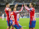 Los jugadores del Atlético de Madrid celebran el primer gol del equipo rojiblanco durante el encuentro correspondiente a los dieciseisavos de final de la Copa del Rey que disputaron frente al Marbella en el estadio de la Rosaleda de Málaga. EFE/Álvaro Cabrera