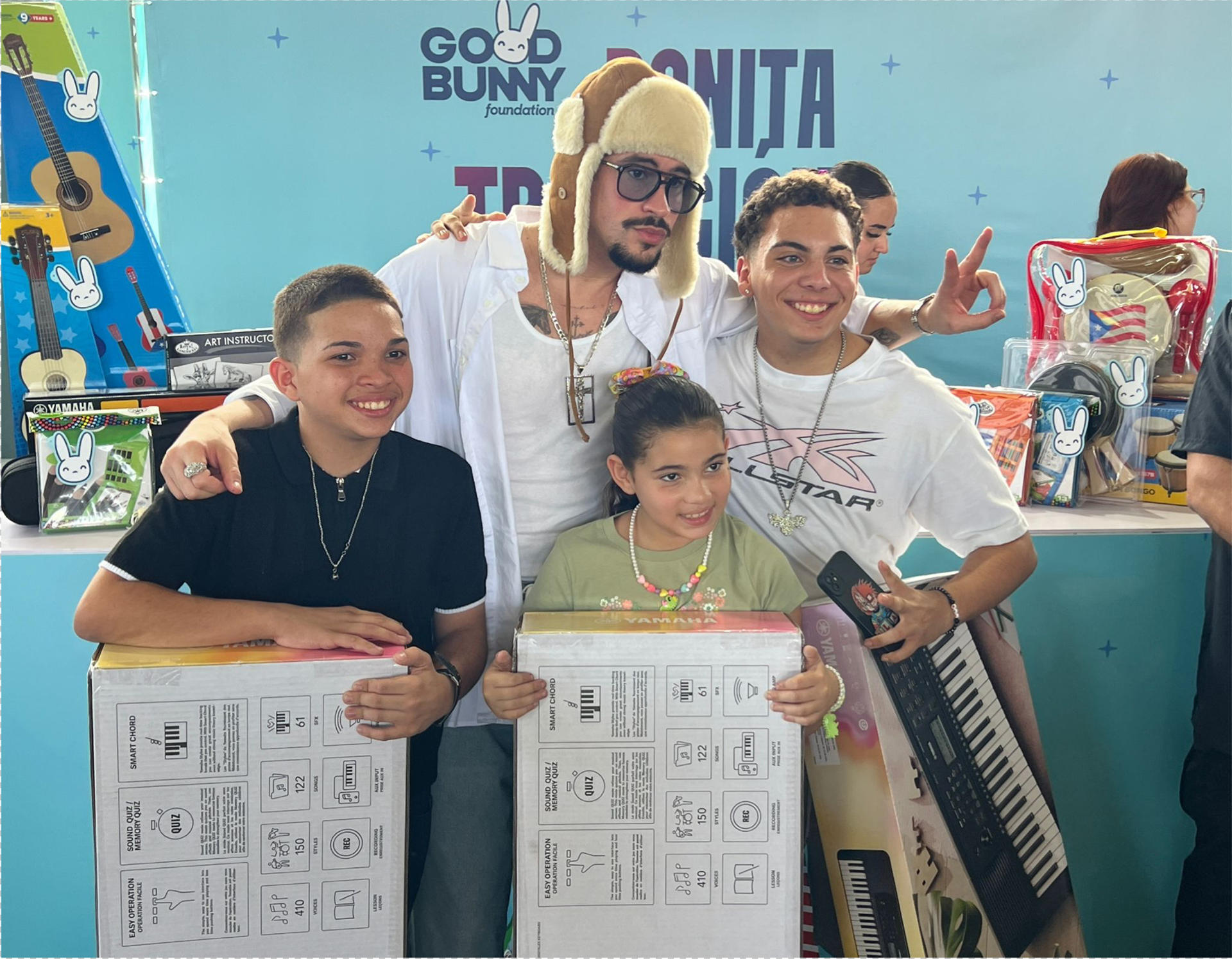 Fotografía cedida por Cheery Viruet y Fundación Good Bunny del cantante y compositor, Bad Bunny, posando durante el evento “Bonita Tradición” este viernes, en Vega Baja (Puerto Rico). . EFE/ Cheery Viruet/Fundación Good Bunny/
