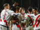 Los jugadores del Rayo Vallecano celebran el gol de Jorge De Frutos, segundo del equipo madrileño, durante el partido de la jornada 19 de LaLiga que Rayo Vallecano y Celta de Vigo disputan este viernes en el estadio de Vallecas. EFE/Juanjo Martín