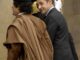 Imagen de Archivo del presidente francés, Nicolas Sarkozy (d), da la bienvenida al líder libio, Muamar Gadafi, a su llegada al palacio del Elíseo, en París, Francia, lunes 10 de diciembre de 2007. G
 EFE/Horacio Villalobos